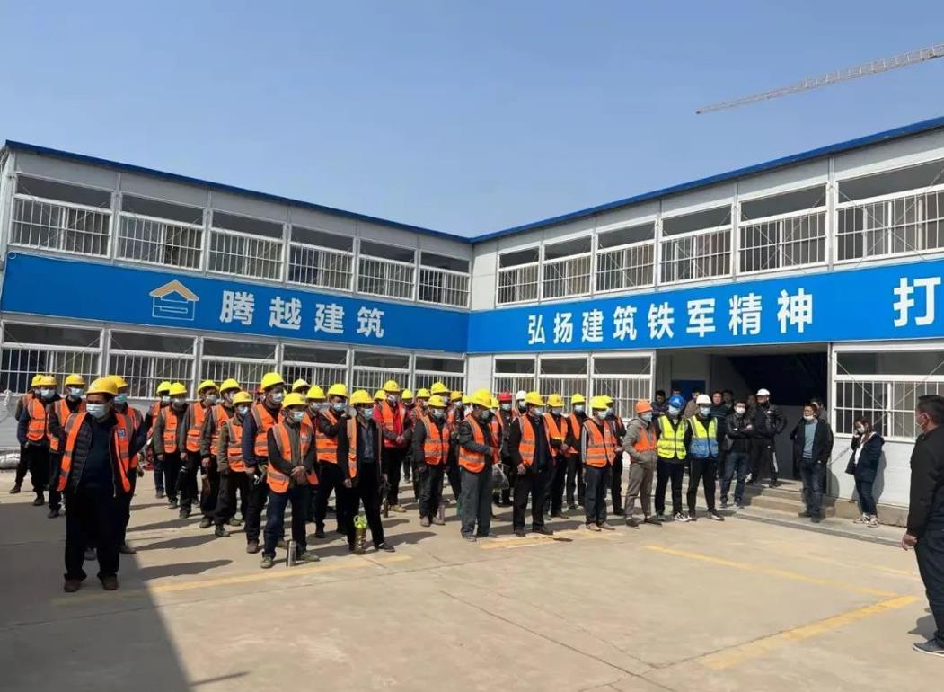 同心战“疫”丨乐动在线平台-乐动(中国)铁军紧急援建山东淄博方舱医院！